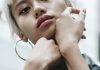 Beauté et audace : adopter les looks qui font tourner les têtes